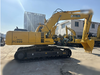 Гусеничный экскаватор KOMATSU PC220-6: фото 4 Гусеничный экскаватор KOMATSU PC220-6: фото 4