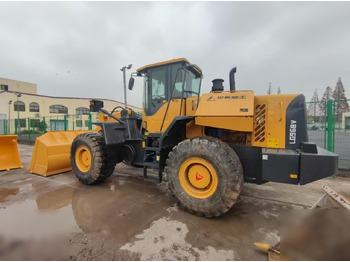 Колёсный погрузчик SDLG