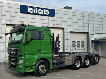 : фото в шапке страницы