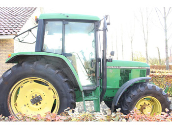 Трактор John Deere 6200: фото 2