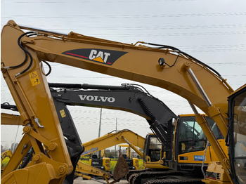 Гусеничный экскаватор CATERPILLAR 320B