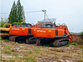 Гусеничный экскаватор HITACHI