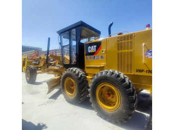 Грейдер CATERPILLAR 140H