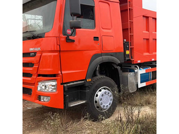 Самосвал SINOTRUK HOWO