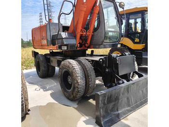 Экскаватор HITACHI ZX130W