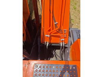 Гусеничный экскаватор Hitachi ZX240-3G: фото 4