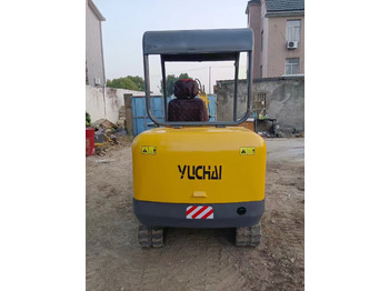 Мини-экскаватор