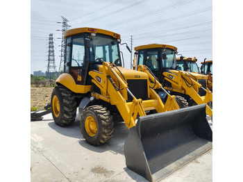 Экскаватор-погрузчик JCB 3CX