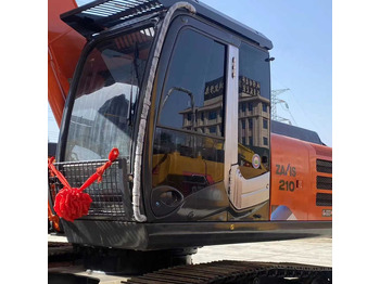 Гусеничный экскаватор HITACHI ZX200