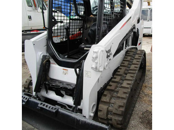 Мини-погрузчик с бортовым поворотом BOBCAT S160