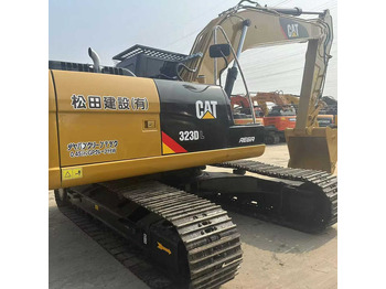 Гусеничный экскаватор CATERPILLAR 320D