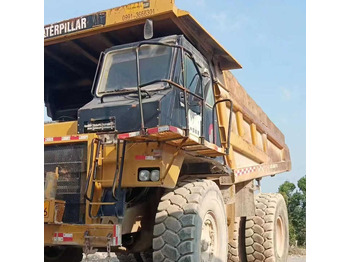 Карьерный самосвал CATERPILLAR