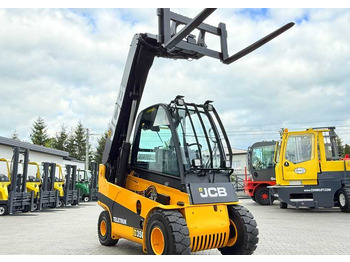 Телескопический погрузчик JCB
