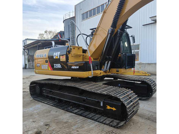 Гусеничный экскаватор