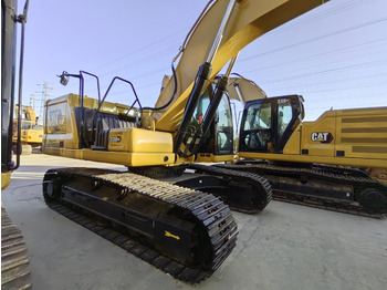 Гусеничный экскаватор CATERPILLAR 330GC