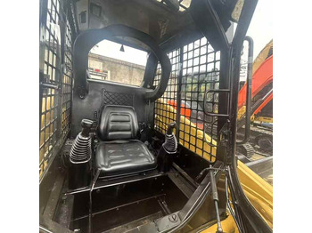 Мини-погрузчик с бортовым поворотом High Quality Used Cat 246D3 Excavator with Low Working Hours and Best Price  Used Cat 246D3 Machine with Cheap Price for Sale: фото 3