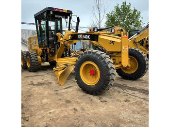 Грейдер CATERPILLAR 140K
