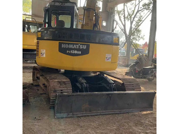 Гусеничный экскаватор KOMATSU PC138