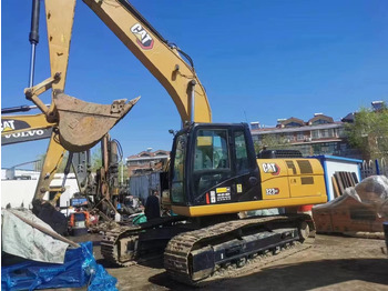 Гусеничный экскаватор CATERPILLAR 323