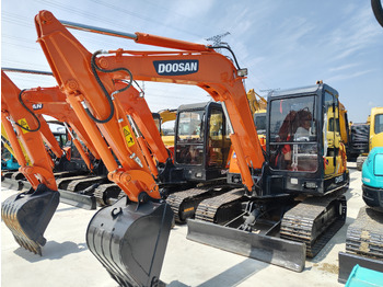 Гусеничный экскаватор DOOSAN DH55