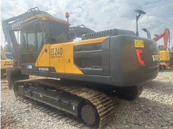 Гусеничный экскаватор VOLVO EC240