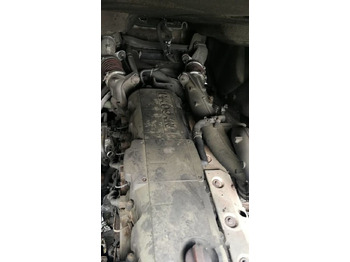 : фото в шапке страницы