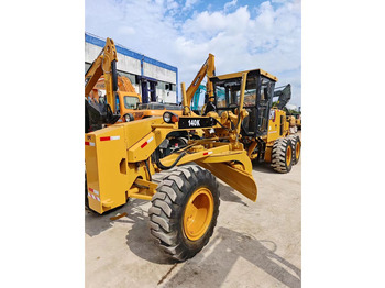 Грейдер CATERPILLAR 140K