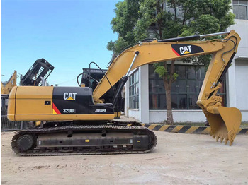Гусеничный экскаватор CATERPILLAR 320D2