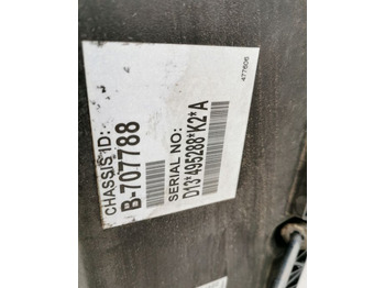 Двигатель и запчасти для Грузовиков POKRYWA ZAWOROW VOLVO FH4 USZKO.: фото 3 Двигатель и запчасти для Грузовиков POKRYWA ZAWOROW VOLVO FH4 USZKO.: фото 3