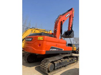 Гусеничный экскаватор DOOSAN DH225