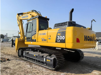 Гусеничный экскаватор KOMATSU PC300-8: фото 4