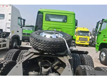 Новый Тягач SINOTRUK Hohan Truck Head 6x4 for Sale In Nigeria: фото 3