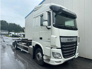 Грузовик-контейнеровоз/ Сменный кузов DAF XF 460 SpaceCab Retarder TÜV neu DAF XF 460 SpaceCab Retarder: фото 2
