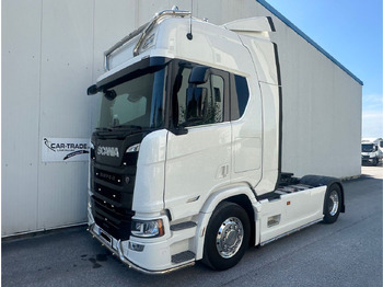 Тягач SCANIA
