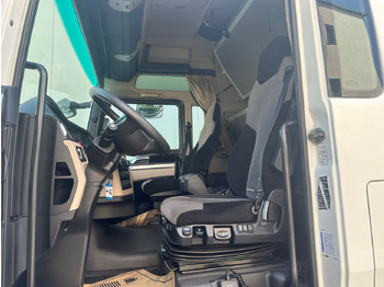 Тягач MAN TGX 18.460 XXL Intarder/Standklima: фото 5 Тягач MAN TGX 18.460 XXL Intarder/Standklima: фото 5