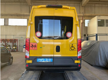 Школьный автобус Iveco Daily: фото 5 Школьный автобус Iveco Daily: фото 5