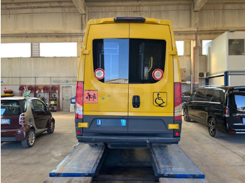 Школьный автобус Iveco Daily: фото 4 Школьный автобус Iveco Daily: фото 4