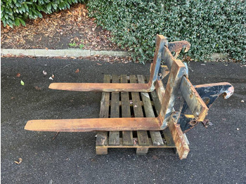 Вилы CATERPILLAR