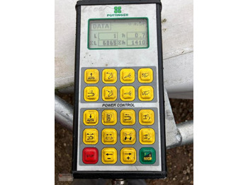 Самозагружающийся прицеп PÖTTINGER