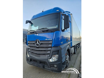 Тягач MERCEDES-BENZ Actros 1842