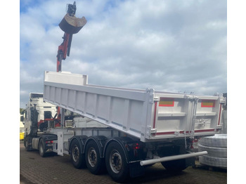 : фото в шапке страницы