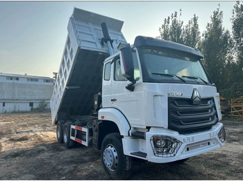 Самосвал SINOTRUK HOWO