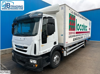 Грузовик с закрытым кузовом IVECO