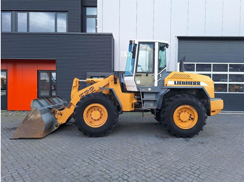 Колёсный погрузчик LIEBHERR