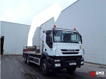 Грузовик бортовой/ Платформа IVECO Trakker