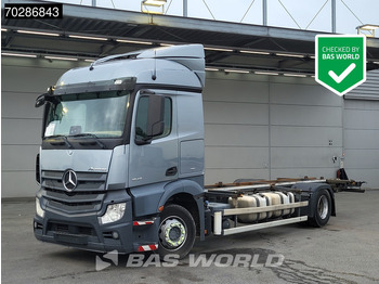 Грузовик-контейнеровоз/ Сменный кузов MERCEDES-BENZ Actros 1843