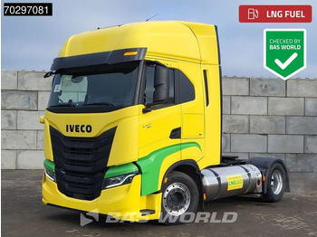 Тягач IVECO S-WAY