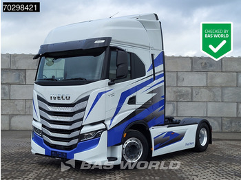 Тягач IVECO S-WAY