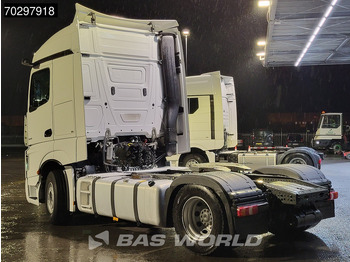 Тягач Mercedes-Benz Actros 1845 4X2 StreamSpace 2xTanks Standklima Navi Euro 6: фото 2 Тягач Mercedes-Benz Actros 1845 4X2 StreamSpace 2xTanks Standklima Navi Euro 6: фото 2