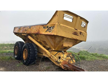 Внедорожный самосвал CATERPILLAR